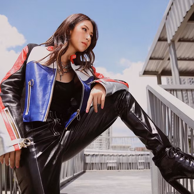 Kieu trang phuc khong the thieu trong tu do cua gioi tre Viet hinh anh 3