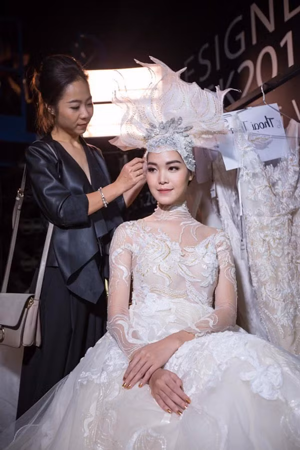 Hoa hậu Việt Nam khó lấy chồng đại gia hơn các Á hậu?-6