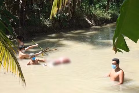 Người phụ nữ bị trói, chết dưới mương: Nhiều manh mối lạ