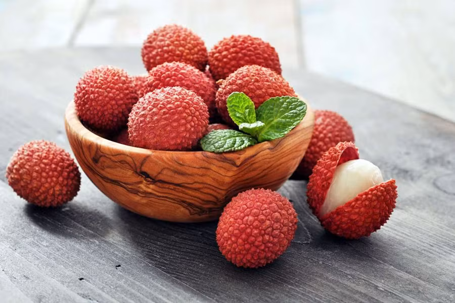 14 loai thuc pham nguy hiem neu ban khong so che dung cach hinh anh 11