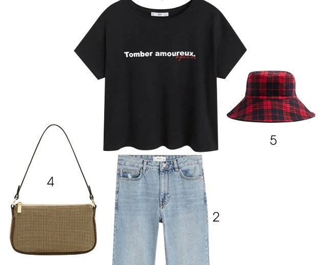 Với các nàng ưa thích áo crop-top + quần jeans cạp cao và giày sneakers hãy sử dụng thêm những món phụ kiện mang chất liệu vải để tạo sự đồng điệu cho cả set đồ.