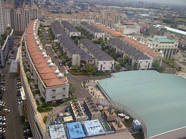 ngo ngang ngoi lang toan biet thu chuc ty xay tren noc toa nha cao tang - 3