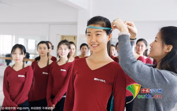 Đột nhập các lò thi nghệ thuật khắc nghiệt chẳng kém gì đào tạo mỹ nhân ở Trung Quốc ảnh 9