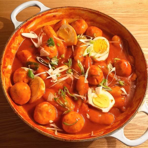 7 món cay Hàn Quốc khiến giới trẻ mê mẩn ảnh 1 Mô tả ảnh.