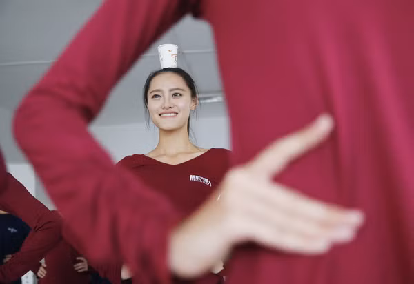 Đột nhập các lò thi nghệ thuật khắc nghiệt chẳng kém gì đào tạo mỹ nhân ở Trung Quốc ảnh 12