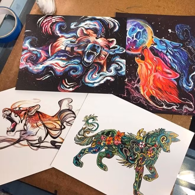 Cô gái vẽ tranh màu nước đẹp đến từng chi tiết