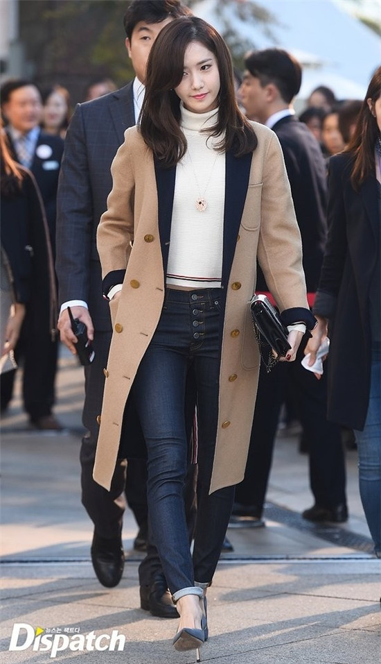 Đón đầu xu hướng mùa lạnh với 4 kiểu áo khoác “ruột” của sao Hàn ảnh 2 Đón đầu xu hướng mùa lạnh với 4 kiểu áo khoác