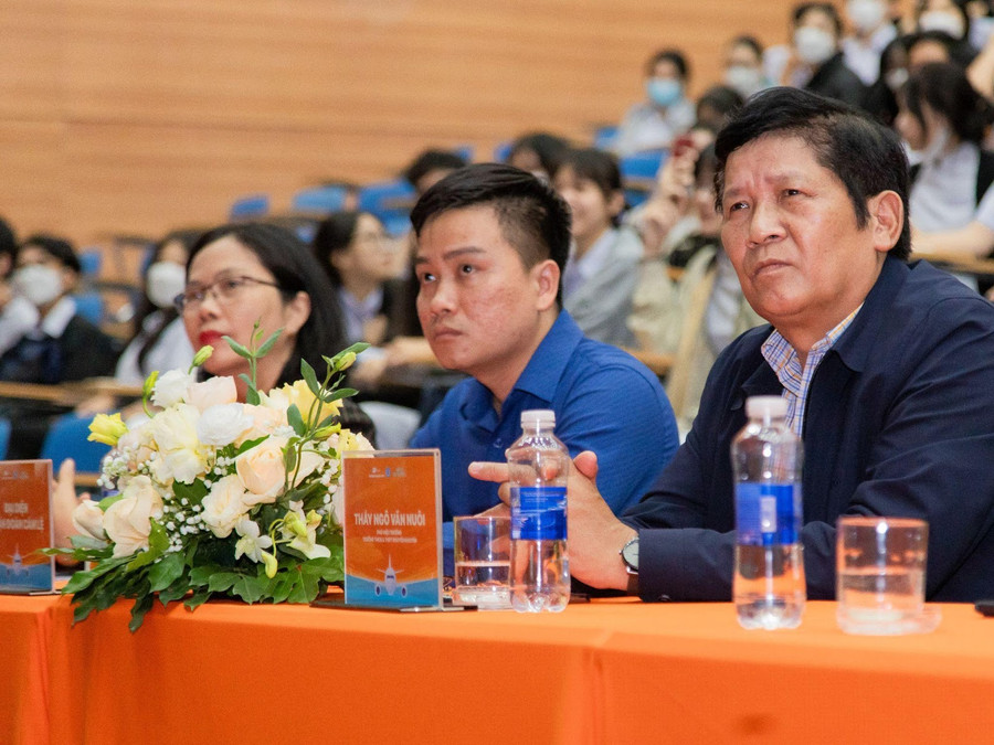 Chương trình nhận được nhiều sự quan tâm của nhà trường và lãnh đạo địa phương Chương trình nhận được nhiều sự quan tâm của nhà trường và lãnh đạo địa phương