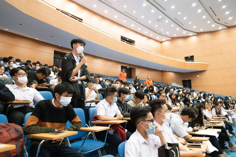 Gen Z là thế hệ được đánh giá là cực kì tài năng, sôi nổi và nhiệt huyết Gen Z là thế hệ được đánh giá là cực kì tài năng, sôi nổi và nhiệt huyết