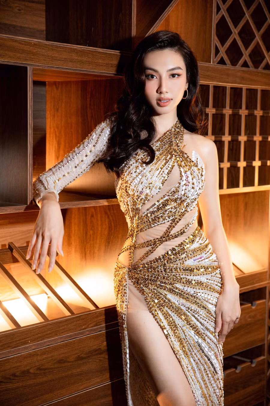 Hoa hậu Thuỳ Tiên