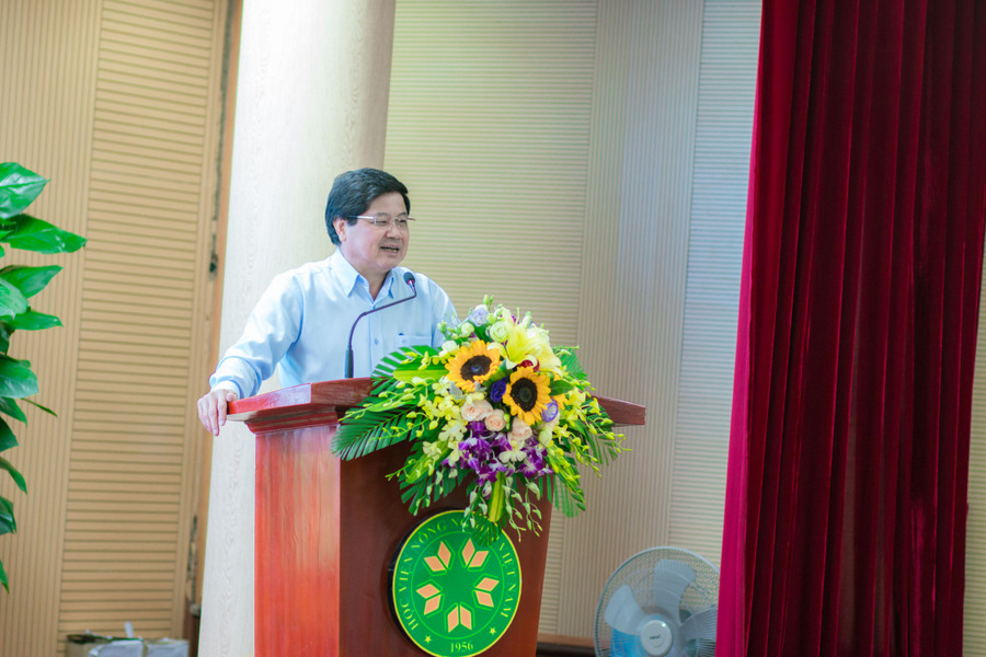 Chủ nhiệm Ủy ban Khoa học, Công nghệ và Môi trường của Quốc hội Phan Xuân Dũng phát biểu tại buổi làm việc. Chủ nhiệm Ủy ban Khoa học, Công nghệ và Môi trường của Quốc hội Phan Xuân Dũng phát biểu tại buổi làm việc.