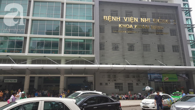 Thấy trẻ đau bụng, có vết đen lạ trên môi: Cha mẹ coi chừng con mắc hội chứng nguy hiểm, dễ dẫn đến ung thư - Ảnh 1. Thấy trẻ đau bụng, có vết đen lạ trên môi: Cha mẹ coi chừng con mắc hội chứng nguy hiểm, dễ dẫn đến ung thư - Ảnh 1.