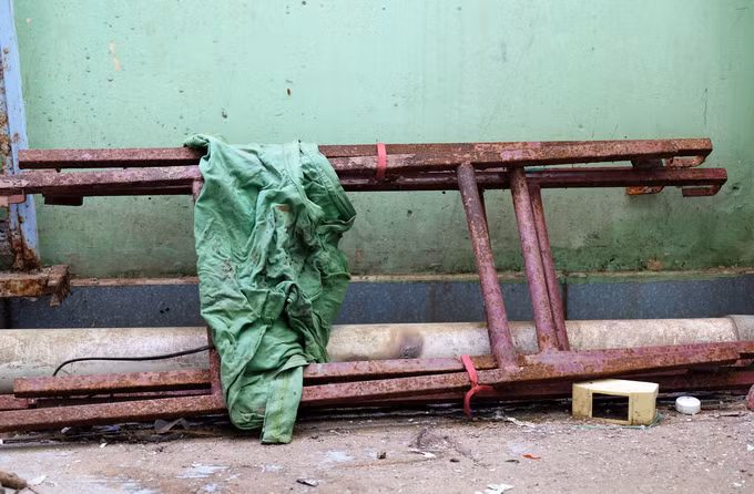 30 giáo viên sống trong nhà công vụ dột nát ven Sài Gòn