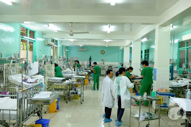 Thấy trẻ đau bụng, có vết đen lạ trên môi: Cha mẹ coi chừng con mắc hội chứng nguy hiểm, dễ dẫn đến ung thư - Ảnh 2. Thấy trẻ đau bụng, có vết đen lạ trên môi: Cha mẹ coi chừng con mắc hội chứng nguy hiểm, dễ dẫn đến ung thư - Ảnh 2.