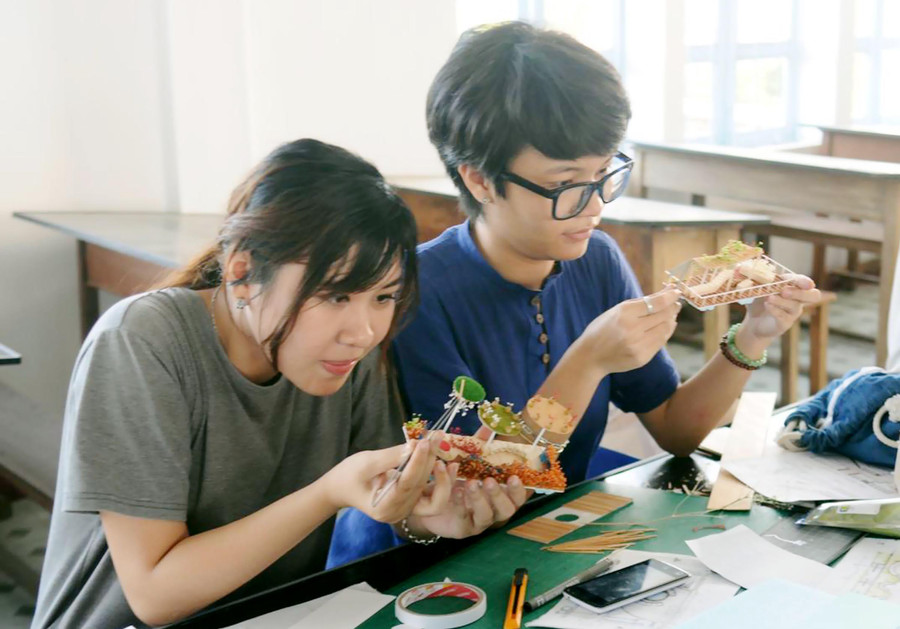 Sinh viên Khoa Kiến trúc, Trường ĐH Bách khoa (ĐH Đà Nẵng) xây dựng mô hình nghiên cứu Sinh viên Khoa Kiến trúc, Trường ĐH Bách khoa (ĐH Đà Nẵng) xây dựng mô hình nghiên cứu