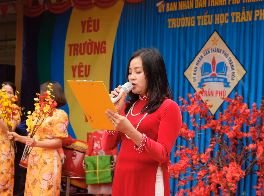 Bà Nguyễn Thị Mai, Hiệu trưởng Trường Tiểu học Trần Phú mong muốn thông qua chương trình, học sinh hiểu được ý nghĩa của ngày Tết cổ truyền của dân tộc.
