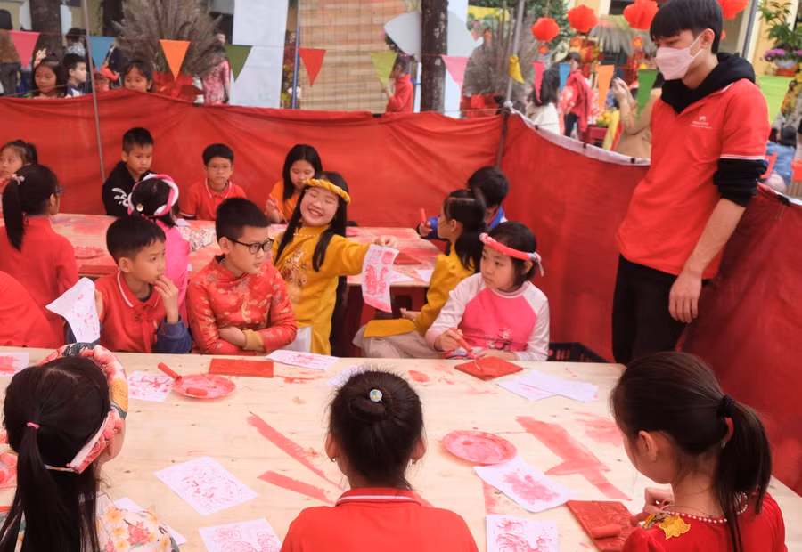 Rất nhiều trải nghiệm thú vị trong chương trình khiến học sinh hứng khởi.