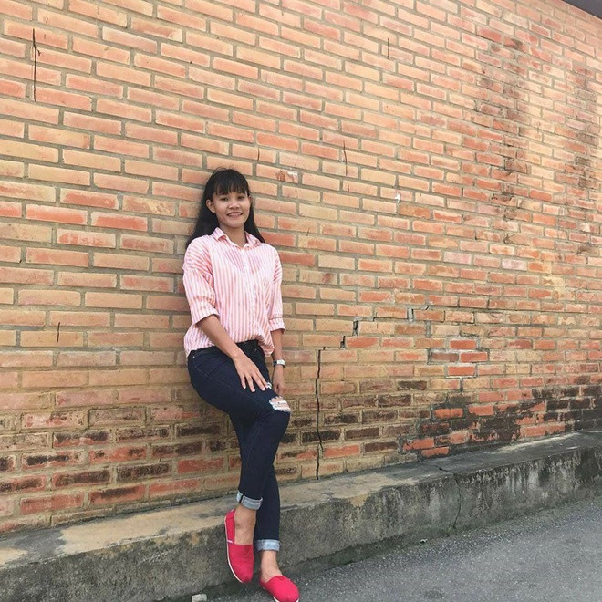 Gu thời trang cá tính của Hoàng Thị Loan và dàn cầu thủ nữ Việt Nam ảnh 6 Hoang Thi Loan va dan cau thu nu Viet deu co gu an mac ca tinh hinh anh 6 32720276_1994414960780979_4360188650722426880_o_1.jpg