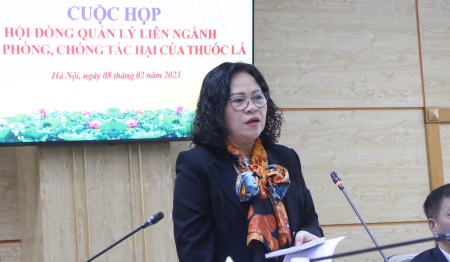 Thứ trưởng Bộ GD&ĐT Ngô Thị Minh tham dự và phát biểu tại cuộc họp của Hội đồng quản lý liên ngành Quỹ Phòng chống tác hại của thuốc lá sáng 8/2. 