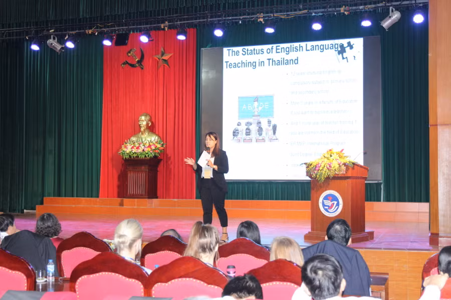 Phần tham luận của nhóm tác giả đến từ đất nước Thái Lan