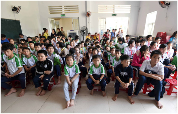 Trung tâm nuôi dạy trẻ khuyết tật Võ Hồng Sơn đang nuôi dạy 131 trẻ khuyết tật có hoàn cảnh khó khăn trên địa bàn tỉnh Quảng Ngãi