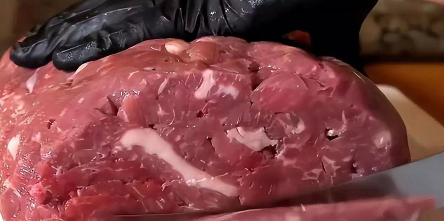Mẹo đơn giản phân biệt thịt bò thật và giả 