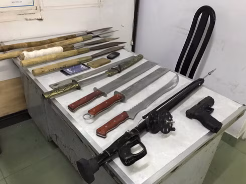 Hung khí được Công an thu giữ