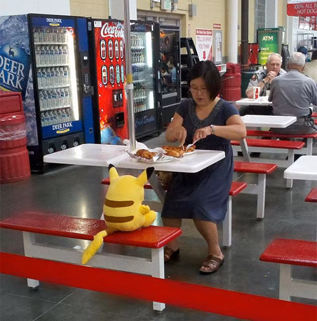 Sốc khi bắt gặp những hình ảnh lạ kỳ trong siêu thị - Hình 13