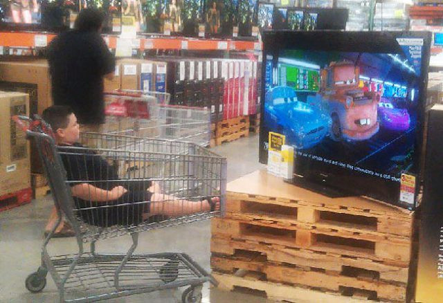 Sốc khi bắt gặp những hình ảnh lạ kỳ trong siêu thị ảnh 15 Sốc khi bắt gặp những hình ảnh lạ kỳ trong siêu thị - Hình 15