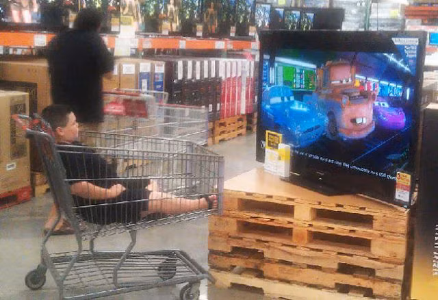 Sốc khi bắt gặp những hình ảnh lạ kỳ trong siêu thị - Hình 15