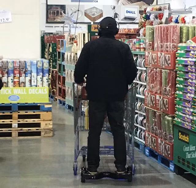 Sốc khi bắt gặp những hình ảnh lạ kỳ trong siêu thị - Hình 4