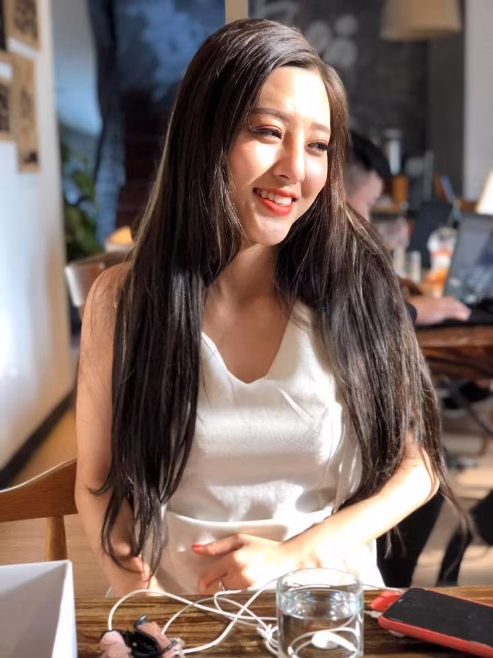 "Bấn loạn" trước nhan sắc xinh đẹp của cô nàng sinh năm 1998: Kim Giang ảnh 7