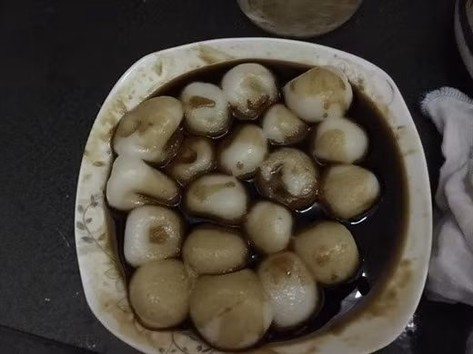 Em làm bánh trôi nước xong mà cả nhà đứng lên không ăn là sao?