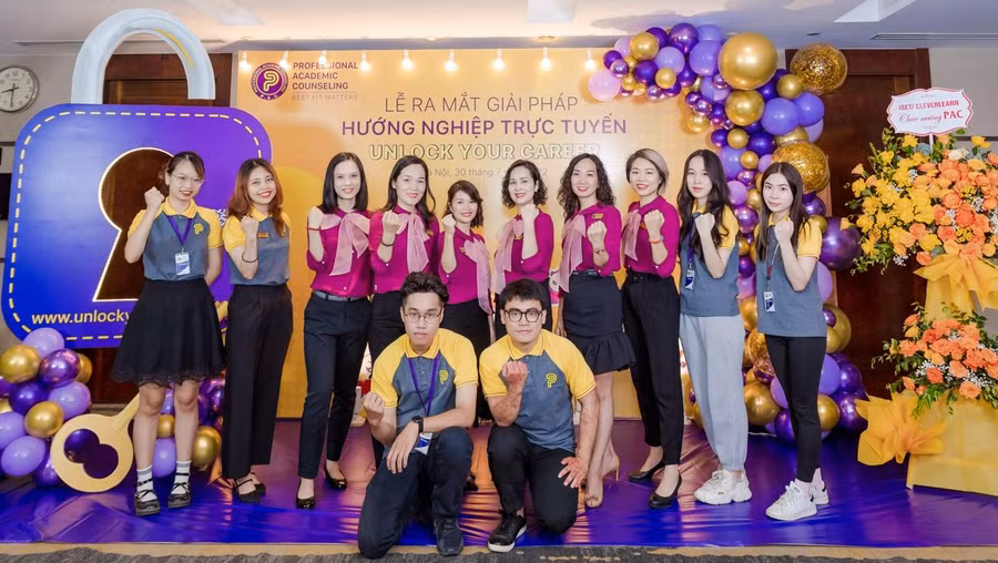 Ra mắt giải pháp hướng nghiệp trực tuyến 'may đo' cho học sinh Việt 