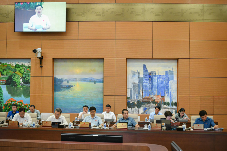 Các đại biểu tại phiên họp Các đại biểu tại phiên họp