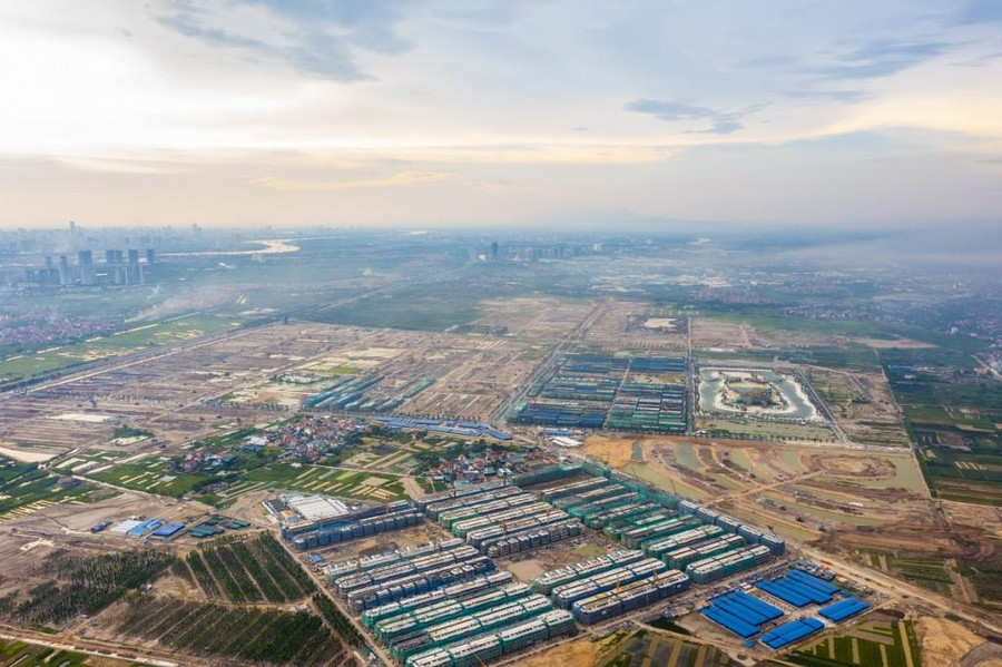 Hàng loạt công trình tiện ích dành cho cộng đồng, như Quảng trường Kinh đô ánh sáng hay công viên ven kênh Silk Park sẽ hoàn thành vào tháng 12 năm nay Hàng loạt công trình tiện ích dành cho cộng đồng, như Quảng trường Kinh đô ánh sáng hay công viên ven kênh Silk Park sẽ hoàn thành vào tháng 12 năm nay
