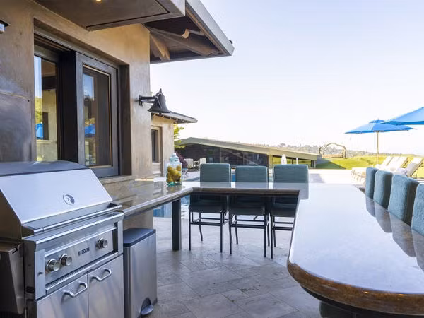 Ben trong can biet thu 100 trieu USD cua ty phu cong nghe My hinh anh 10 