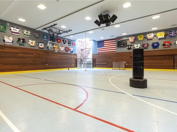 Ben trong can biet thu 100 trieu USD cua ty phu cong nghe My hinh anh 19 