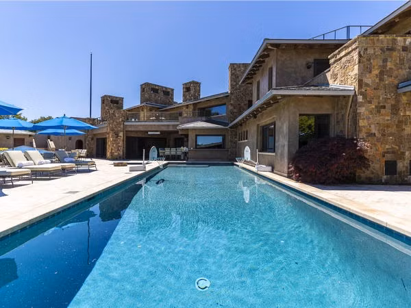 Ben trong can biet thu 100 trieu USD cua ty phu cong nghe My hinh anh 11 