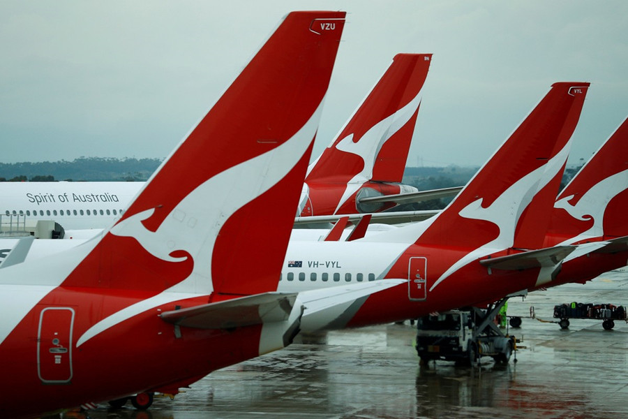 Máy bay Qantas ở sân bay Melbourne. Ảnh: Reuters. 