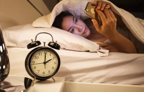 dung de 3 thu nay tren dau giuong, chang nhung hai suc khoe ma co nguoi con mat mang - 3