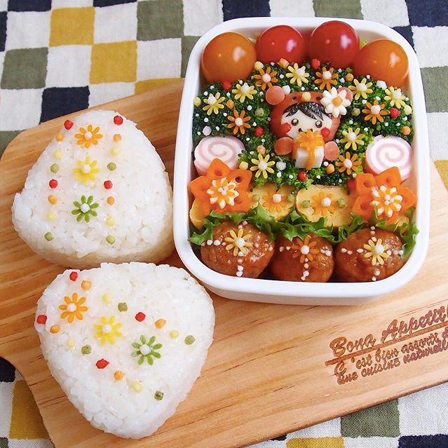 Những hộp cơm đẹp như tranh vẽ của bà nội trợ không hổ danh vợ Nhật - Ảnh 15. Những hộp cơm đẹp như tranh vẽ của bà nội trợ không hổ danh vợ Nhật - Ảnh 15.