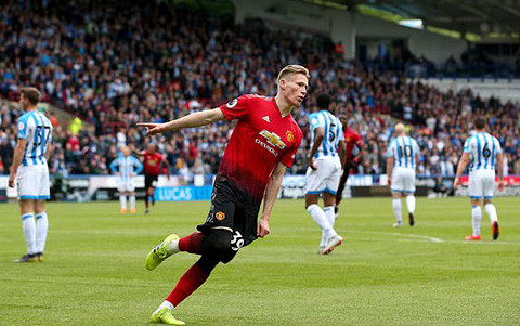 McTominay mở tỷ số từ khá sớm cho M.U McTominay mở tỷ số từ khá sớm cho M.U