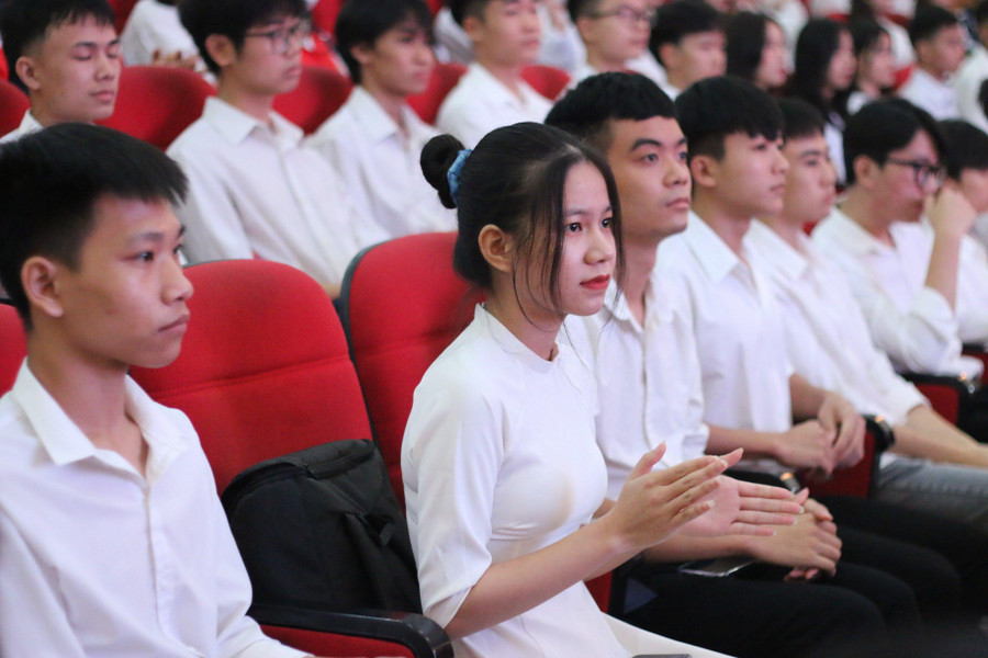 Năm 2022, nhà trường đón hơn 8.000 tân sinh viên, học viên vào nhập học. Năm 2022, nhà trường đón hơn 8.000 tân sinh viên, học viên vào nhập học.