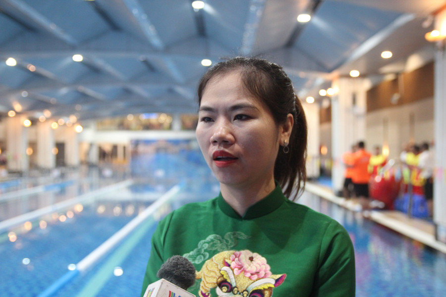 Cô Nguyễn Thu Hà - Hiệu trưởng Trường Tiểu học Nguyễn Tuân đánh giá cao công tác chuẩn bị của ban tổ chức. Cô Nguyễn Thu Hà - Hiệu trưởng Trường Tiểu học Nguyễn Tuân đánh giá cao công tác chuẩn bị của ban tổ chức.