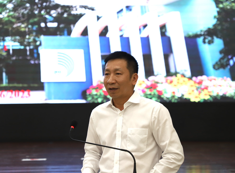 PGS.TS. Lê Thành Bắc-Phó Giám đốc ĐHĐN, Giám đốc Trung tâm ĐTTX-ĐHĐN phát biểu.