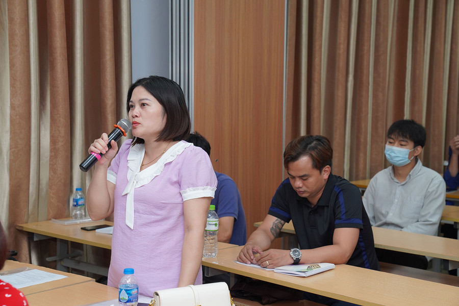 Học viên tham gia lớp đào tạo cử nhân chương trình TNU – E. Learning giữa Đại học Thái Nguyên với Công ty Cổ phần tư vấn dịch vụ đào tạo AUM Việt Nam.