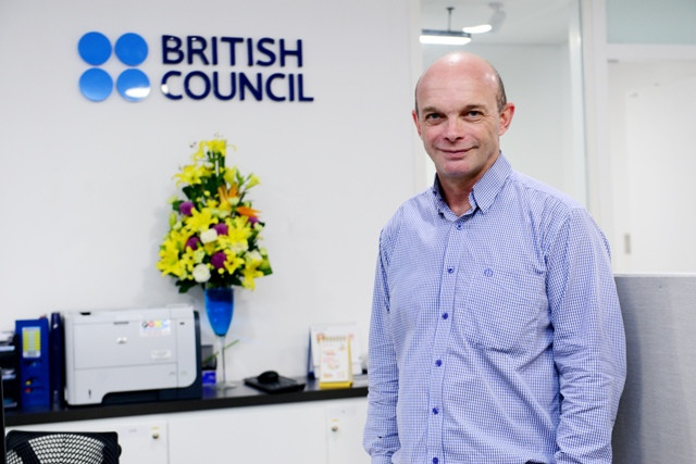 Ông Jon Glendining - Giám đốc Giảng dạy và Học thuật tiếng Anh, khu vực Đông Á – Cựu giám đốc chương trình tiếng Anh của Hội đồng Anh tại Việt nam.