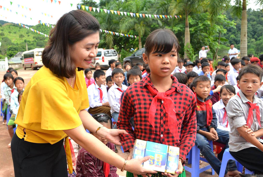 Món quà nhỏ tiếp sức cho học trò Sơn La Món quà nhỏ tiếp sức cho học trò Sơn La
