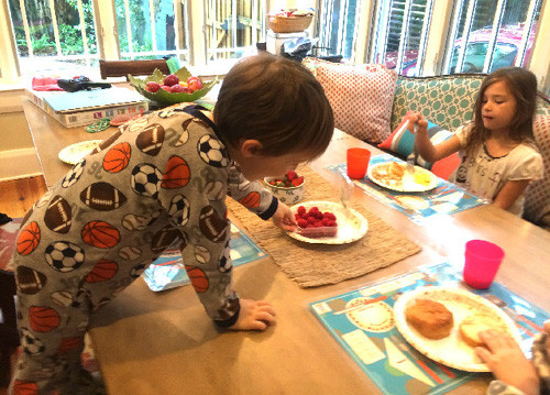 Dạy trẻ, lịch sự, ăn uống, kỹ năng Dạy trẻ, lịch sự, ăn uống, kỹ năng